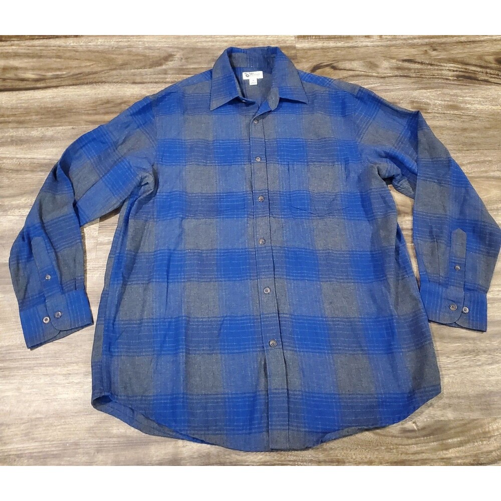 Haggar Men's Medium Soft Button Down Casual Shirt Long Sleeve Blue Gray Plaid